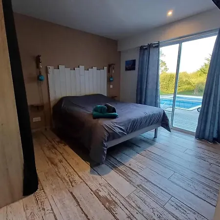 Spacieuse Avec Piscine Privée à L'île-d'yeu – 150 M² Villa