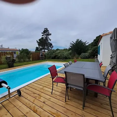 Spacieuse Avec Piscine Privee A L'ile-d'yeu - 150 M² 别墅 *