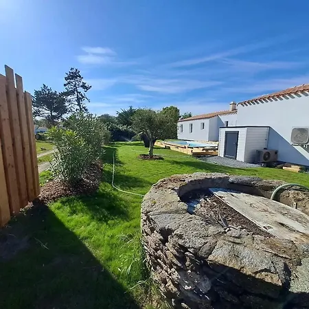 Spacieuse Avec Piscine Privee A L'ile D'yeu - 150 M² *